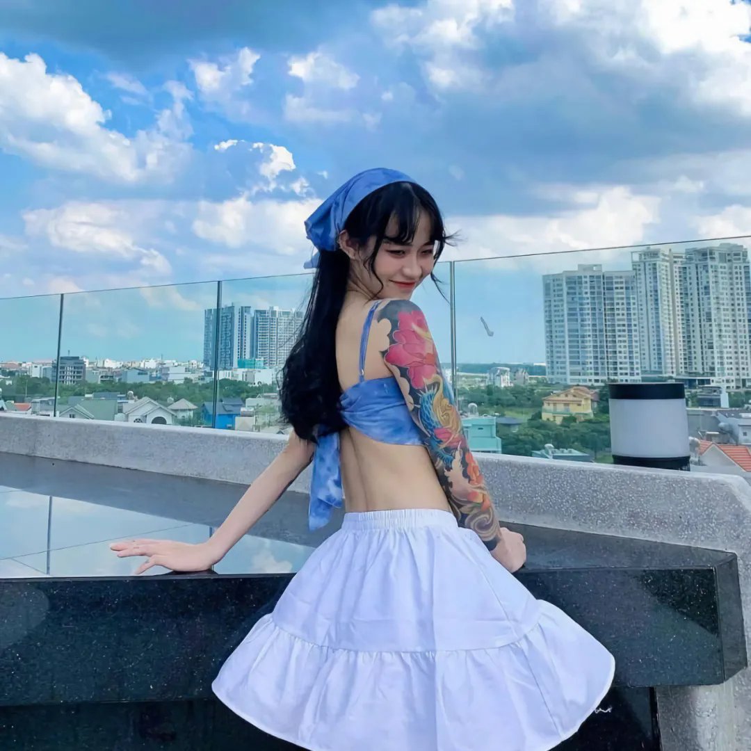 狂鳄海啸